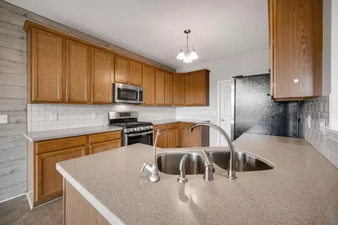 10325 Birchbrook Dr, Dyer, IN 46311 photo 6