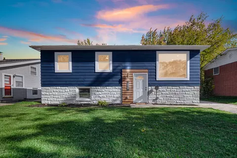 Exterior - 1539 Whitcomb St, Gary, IN 46404 photo 3 of 5