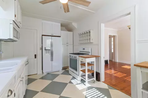 Kitchen - 269 Maxwell St, Crown Point, IN 46307 photo 5 of 6