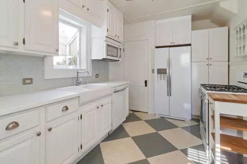 Kitchen - 269 Maxwell St, Crown Point, IN 46307 photo 3 of 6