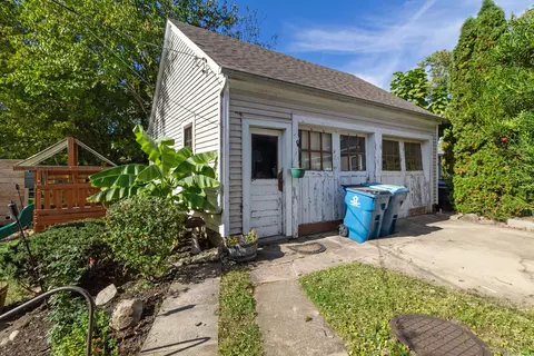 Exterior - 269 Maxwell St, Crown Point, IN 46307 photo 2 of 6