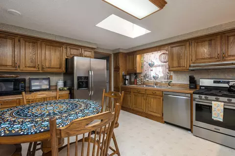 11538 E 400, Grovertown, IN 46531 photo 4