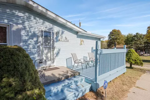 11538 E 400, Grovertown, IN 46531 photo 2