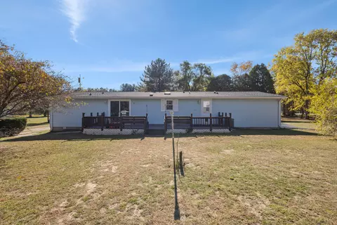 11538 E 400, Grovertown, IN 46531 photo 15