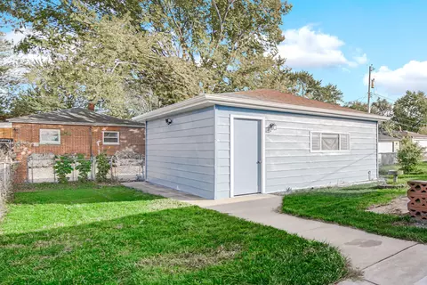 331 Jennings St, Gary, IN 46404 photo 6