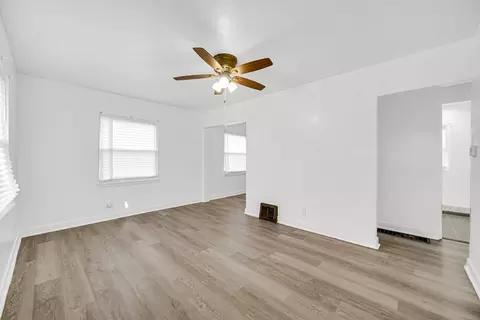 331 Jennings St, Gary, IN 46404 photo 8