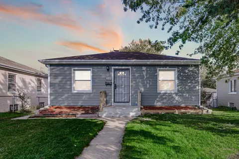 331 Jennings St, Gary, IN 46404 photo 2