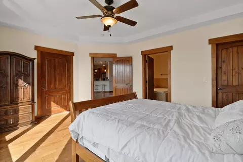 Bedroom - 10380 Doubletree Dr, Crown Point, IN 46307 photo 2 of 7