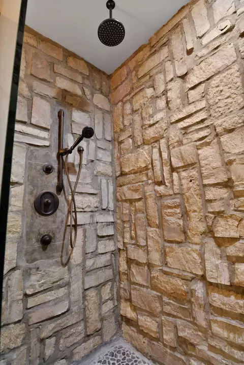Bath - 10380 Doubletree Dr, Crown Point, IN 46307 photo 4 of 12