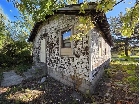 Exterior - 772 Ohio St, Gary, IN 46402 photo 2 of 9