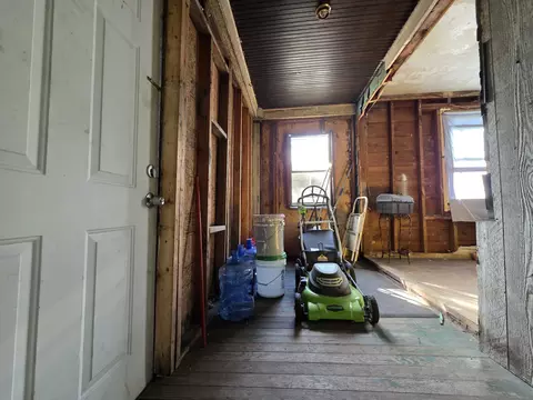 Entry Way - 772 Ohio St, Gary, IN 46402 photo 1 of 2