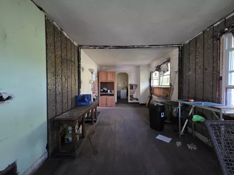 Living - 772 Ohio St, Gary, IN 46402 photo 1 of 3