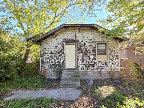 Exterior - 772 Ohio St, Gary, IN 46402 photo 1 of 9