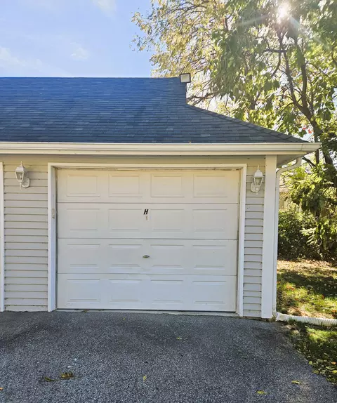 Exterior - 120 Pine Dr #H, Porter, IN 46304 photo 2 of 2
