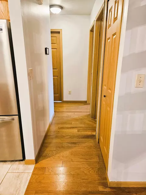 Entry Way - 120 Pine Dr #H, Porter, IN 46304 photo 1 of 2