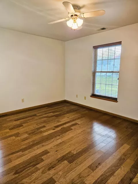 Bedroom - 120 Pine Dr #H, Porter, IN 46304 photo 1 of 10
