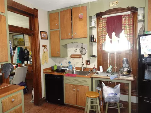 302 S Main St, Knox, IN 46534 photo 5