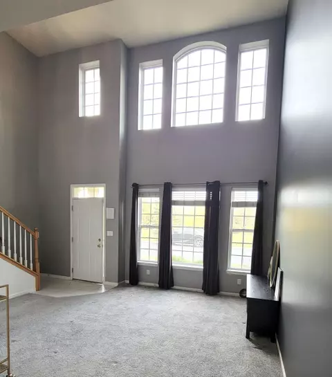 Living - 11664 Broadway, Crown Point, IN 46307 photo 2 of 3