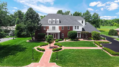 836 Killarney, Dyer, IN 46311