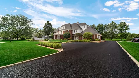 Exterior - 836 Killarney Dr, Dyer, IN 46311 photo 5 of 11