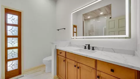 Bath - 836 Killarney Dr, Dyer, IN 46311 photo 1 of 12