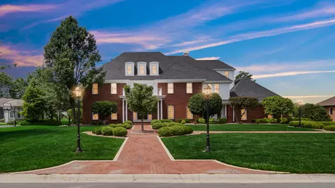 Exterior - 836 Killarney Dr, Dyer, IN 46311 photo 10 of 11
