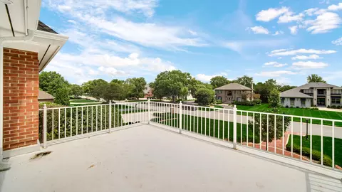 Exterior - 836 Killarney Dr, Dyer, IN 46311 photo 3 of 11