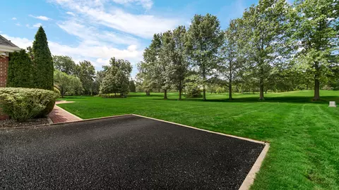 Exterior - 836 Killarney Dr, Dyer, IN 46311 photo 6 of 11
