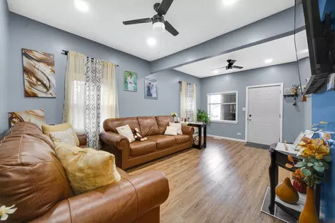 Entry Way - 1047 Ralston St, Gary, IN 46406 photo 1 of 2