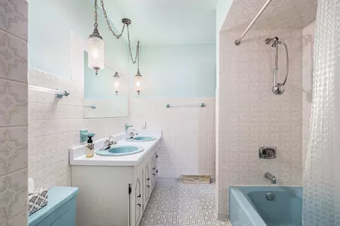 7905 Frederick Ave, Munster, IN 46321 photo 17