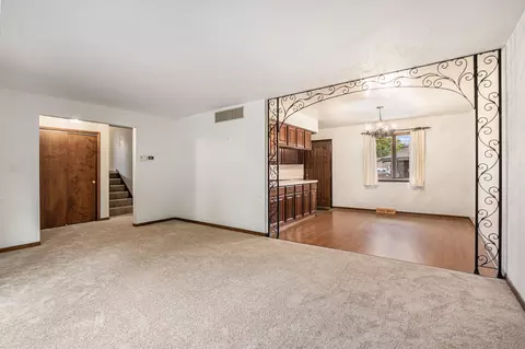 7905 Frederick Ave, Munster, IN 46321 photo 12