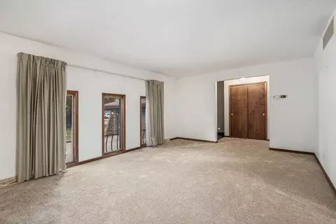 7905 Frederick Ave, Munster, IN 46321 photo 10