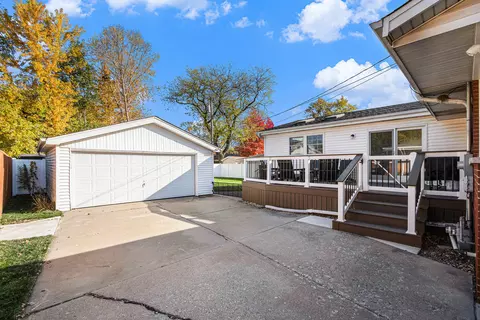 Exterior - 8549 Forest Ave, Munster, IN 46321 photo 5 of 7