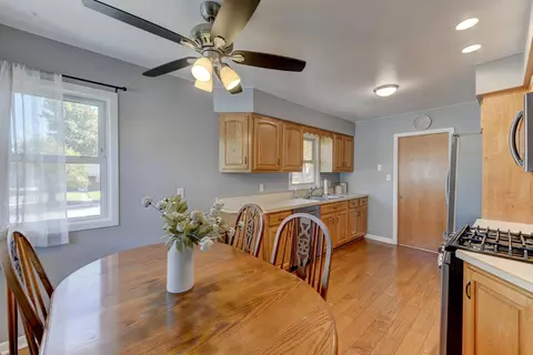 726 N Raymond St, Griffith, IN 46319 photo 8