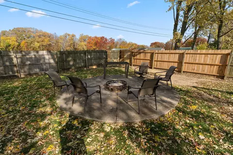 432 Apache Ln, Lowell, IN 46356 photo 21