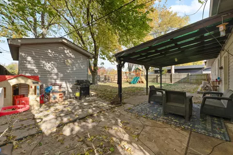 432 Apache Ln, Lowell, IN 46356 photo 17
