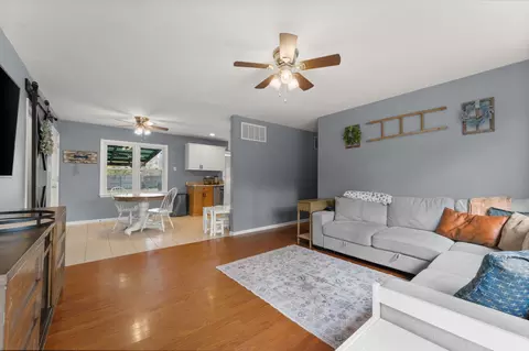 432 Apache Ln, Lowell, IN 46356 photo 5