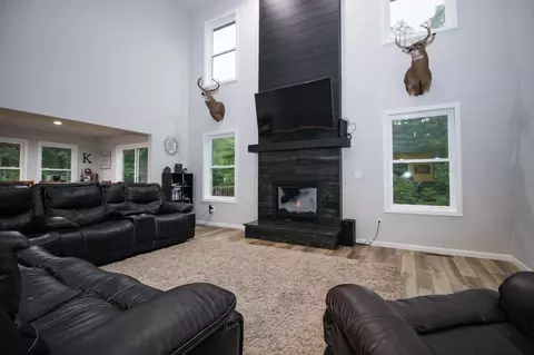 11218 Woodcrest Dr, Wheatfield, IN 46392 photo 5