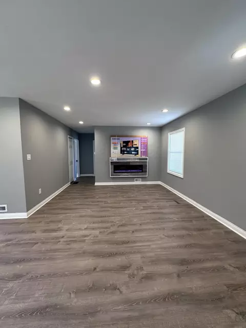 Living - 200 Taft Pl, Gary, IN 46404 photo 1 of 1