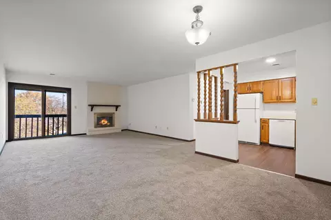 Living - 929 W Glen Park Ave #304, Griffith, IN 46319 photo 1 of 4