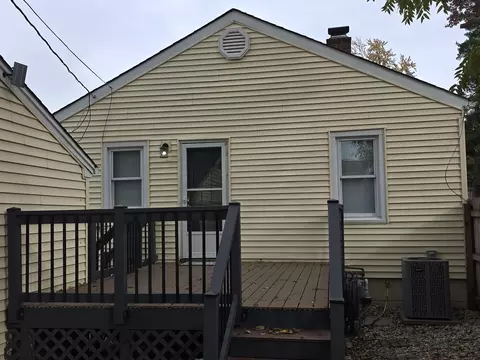 Exterior - 446 N Jay St, Griffith, IN 46319 photo 2 of 2