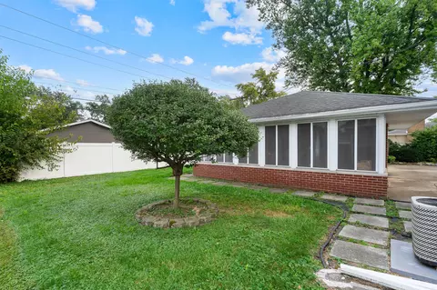 8133 Howard Ave, Munster, IN 46321 photo 39