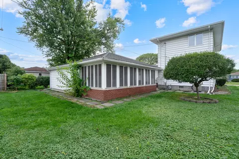 8133 Howard Ave, Munster, IN 46321 photo 38