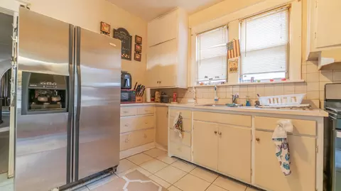 Kitchen - 1710 Atchison Ave, Whiting, IN 46394 photo 2 of 2
