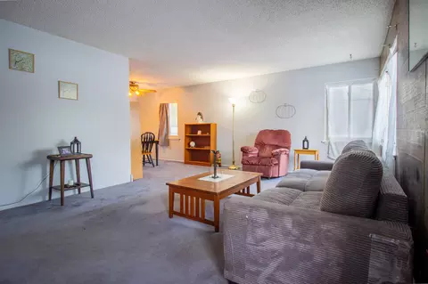 Living - 1625 River Dr, Hammond, IN 46324 photo 1 of 3