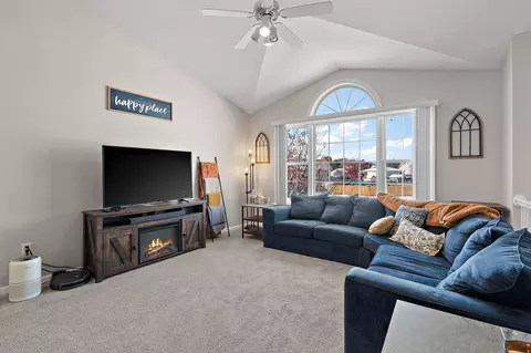 Living - 696 Admiral Dr, Porter, IN 46304 photo 1 of 1