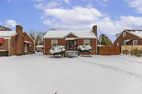 1035 Willard St, Gary, IN 46404