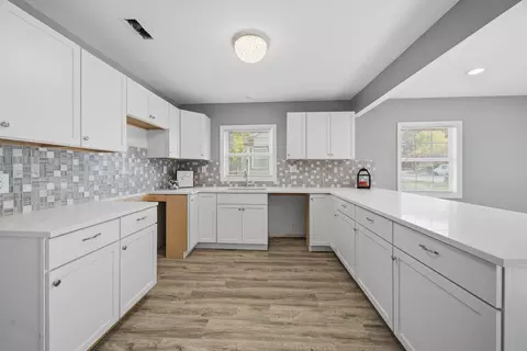 1226 W 45th Ave, Gary, IN 46408 photo 8