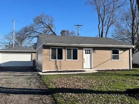 729 Imperial Rd, Valparaiso, IN 46385