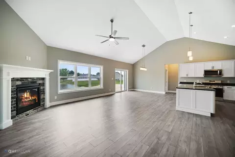 Living - 615 Debra Kay Dr, Lowell, IN 46356 photo 2 of 5
